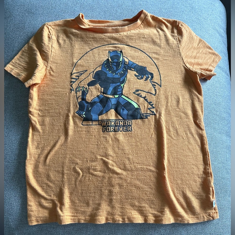 GAP Kids Black panther T Shirt Size Large